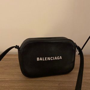 BALENCIAGA everyday camera bag